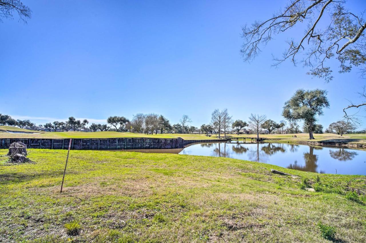 Cozy Lake Charles Studio With Golf Course Views Apartment Exterior photo