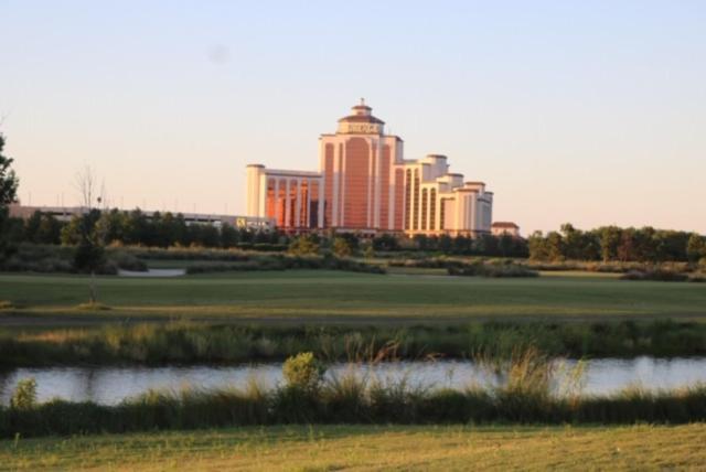 Cozy Lake Charles Studio With Golf Course Views Apartment Exterior photo